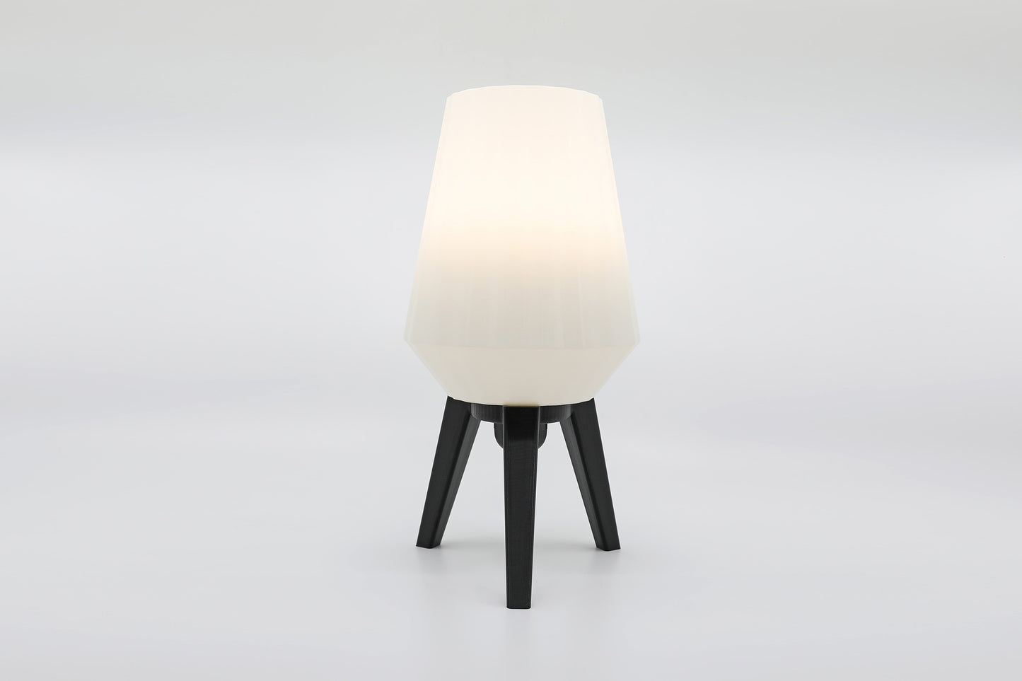 The Facet - Sophistication and Contemporary Flair