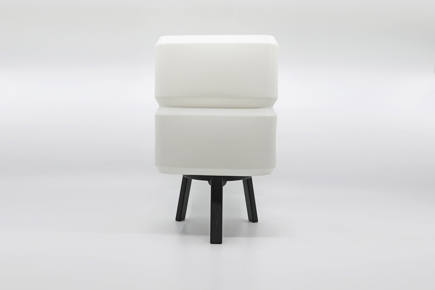 The Terranova Lamp – Geometry in Glow