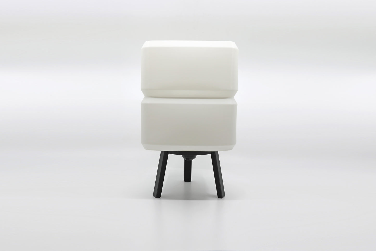 The Terranova Lamp – Geometry in Glow